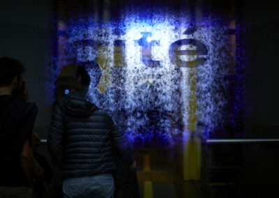 Installation holographique interactive | Cité des Sciences